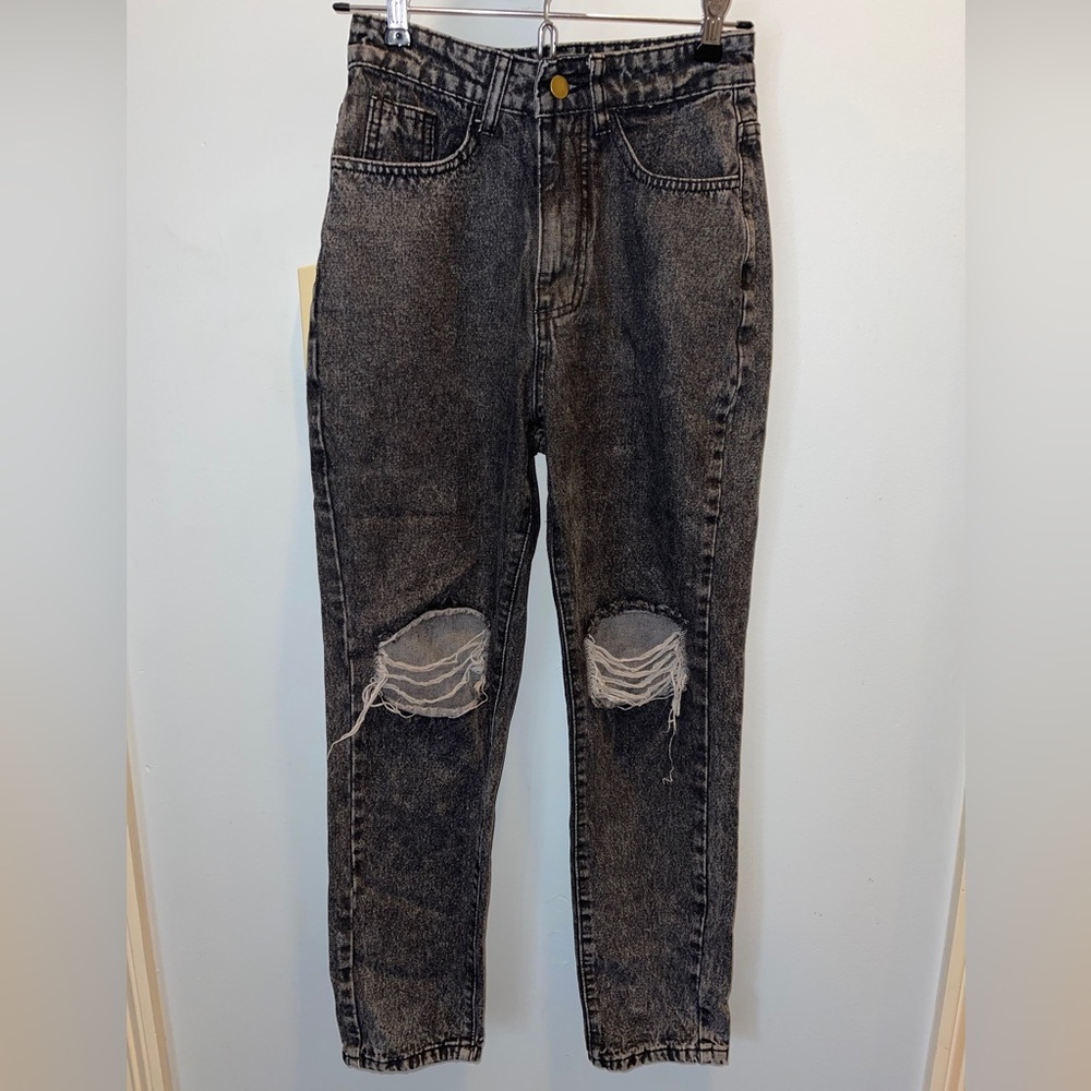 SHEIN Gray Mom Jeans XS New without Tags.